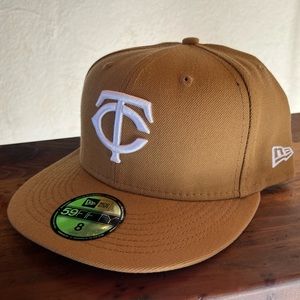 New Era 59fifty Minnesota Twins hat size 8 khaki